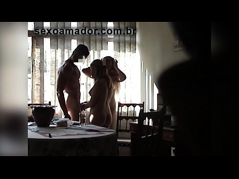 ❤️ Miqtë e seksit ftojnë një burrë gjigant dhe një treshe me të ️ Video seksi tek ne sq.xxxtun.ru ❌❤